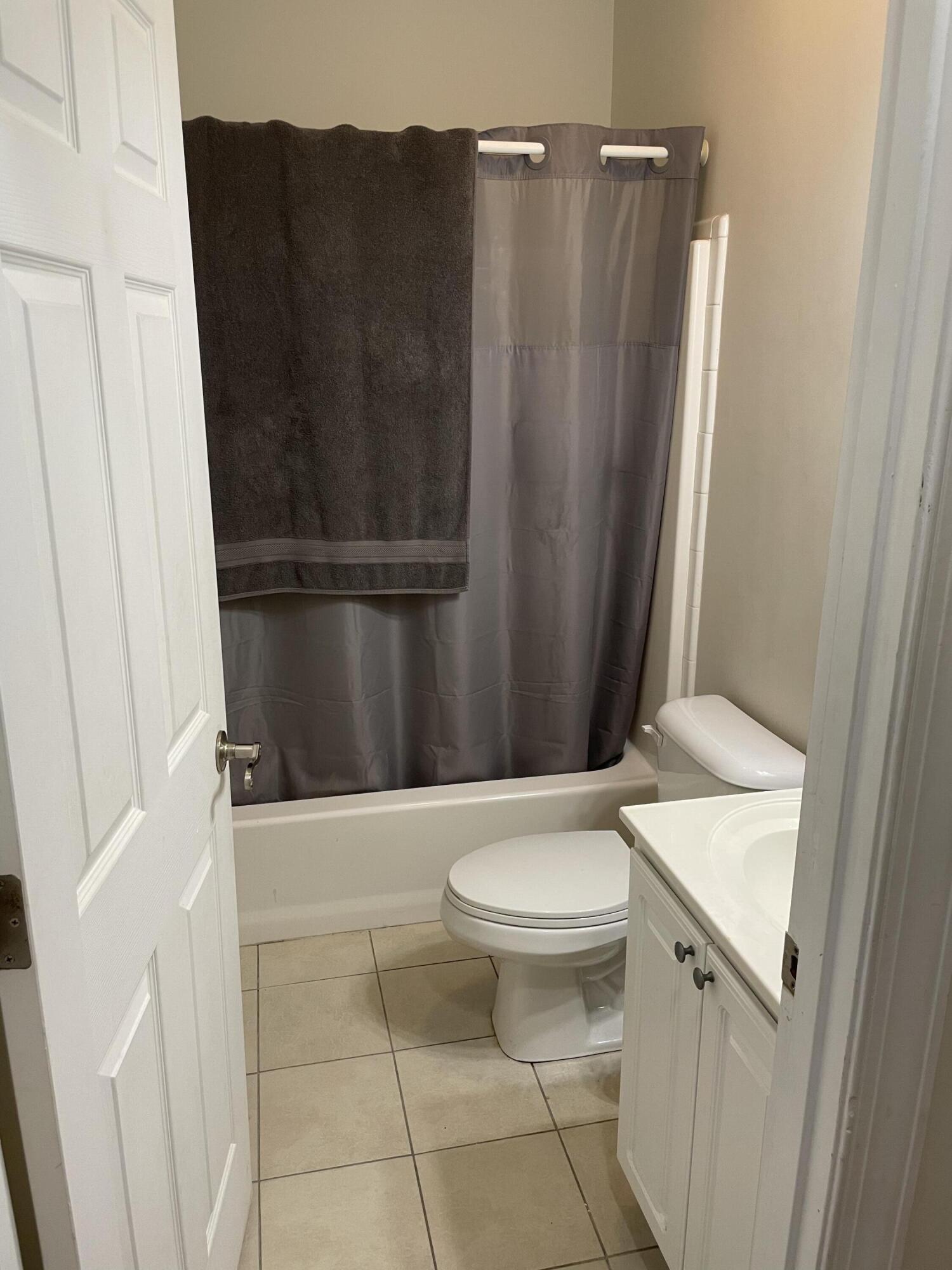 1815 Dogwood Road, Unit 902 Charleston, SC 29414 - Photo 8 of 20 IMG_1013
