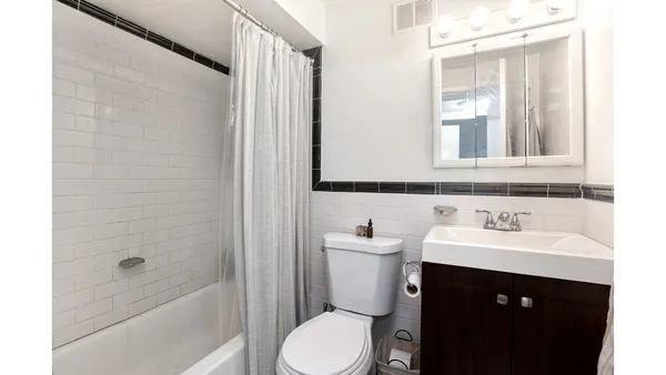 $2,900 | 451 Washington Avenue, Unit 1A | Clinton Hill