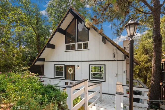 $443,000 | 771 West Victoria Court, Lake Arrowhead, CA 92352