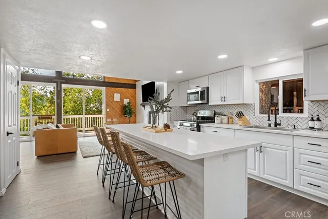 $443,000 | 771 West Victoria Court, Lake Arrowhead, CA 92352