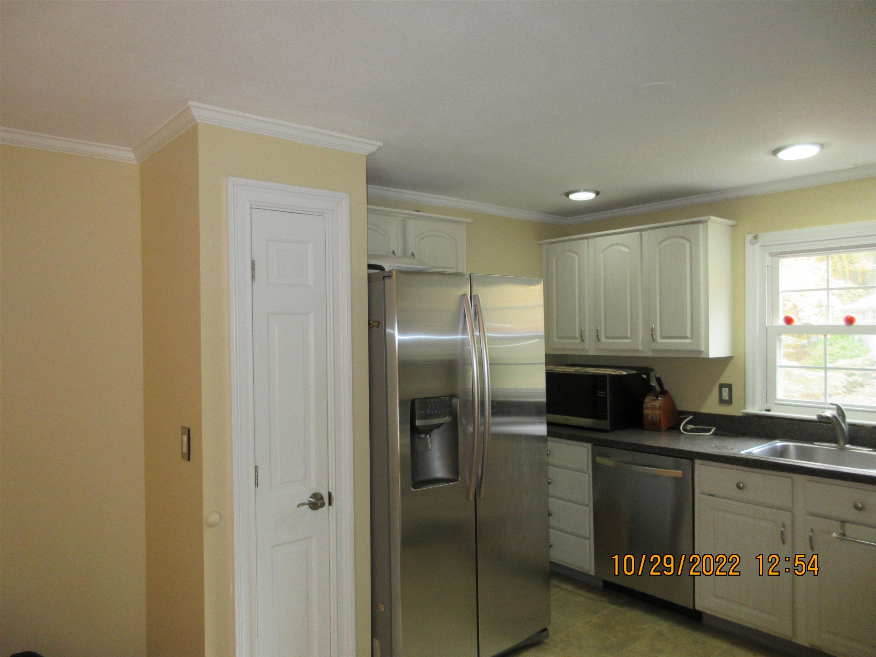 81 Walker Road Atkinson, NH 03811 - Photo 14 of 40 Gallery Image 14