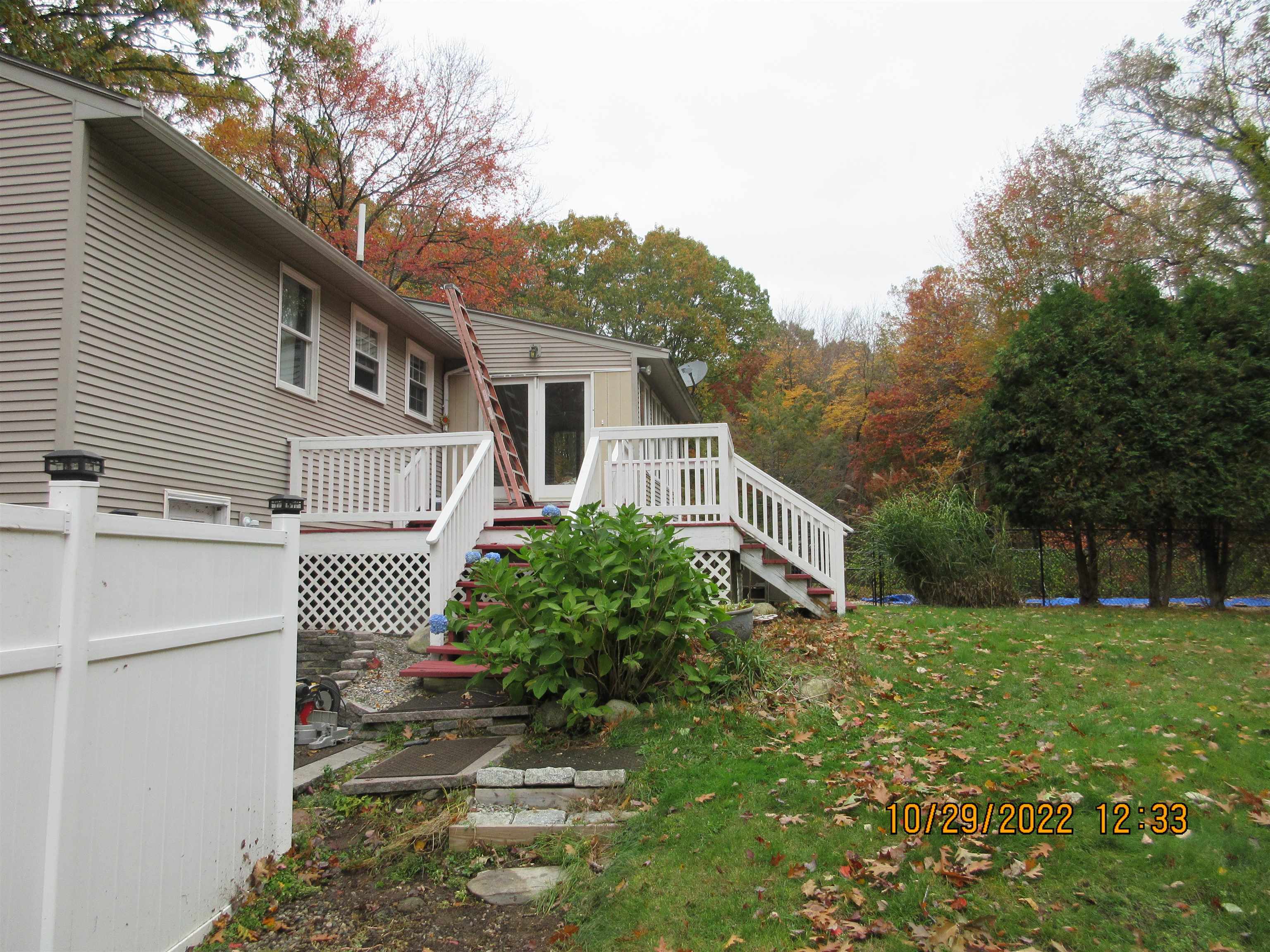 81 Walker Road Atkinson, NH 03811 - Photo 5 of 40 Gallery Image 5