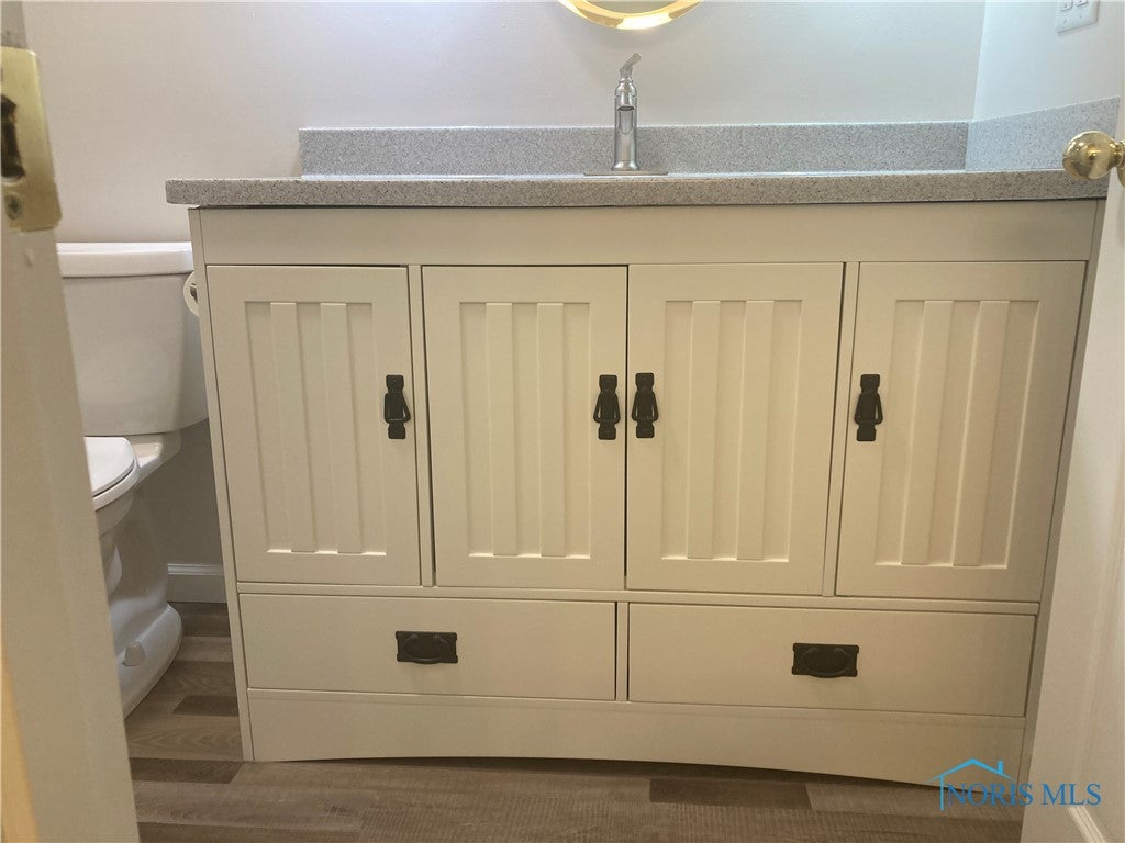 579 3 Rivers Ct. Defiance, OH 43512 - Photo 15 of 25 Custom owners suite bathroom