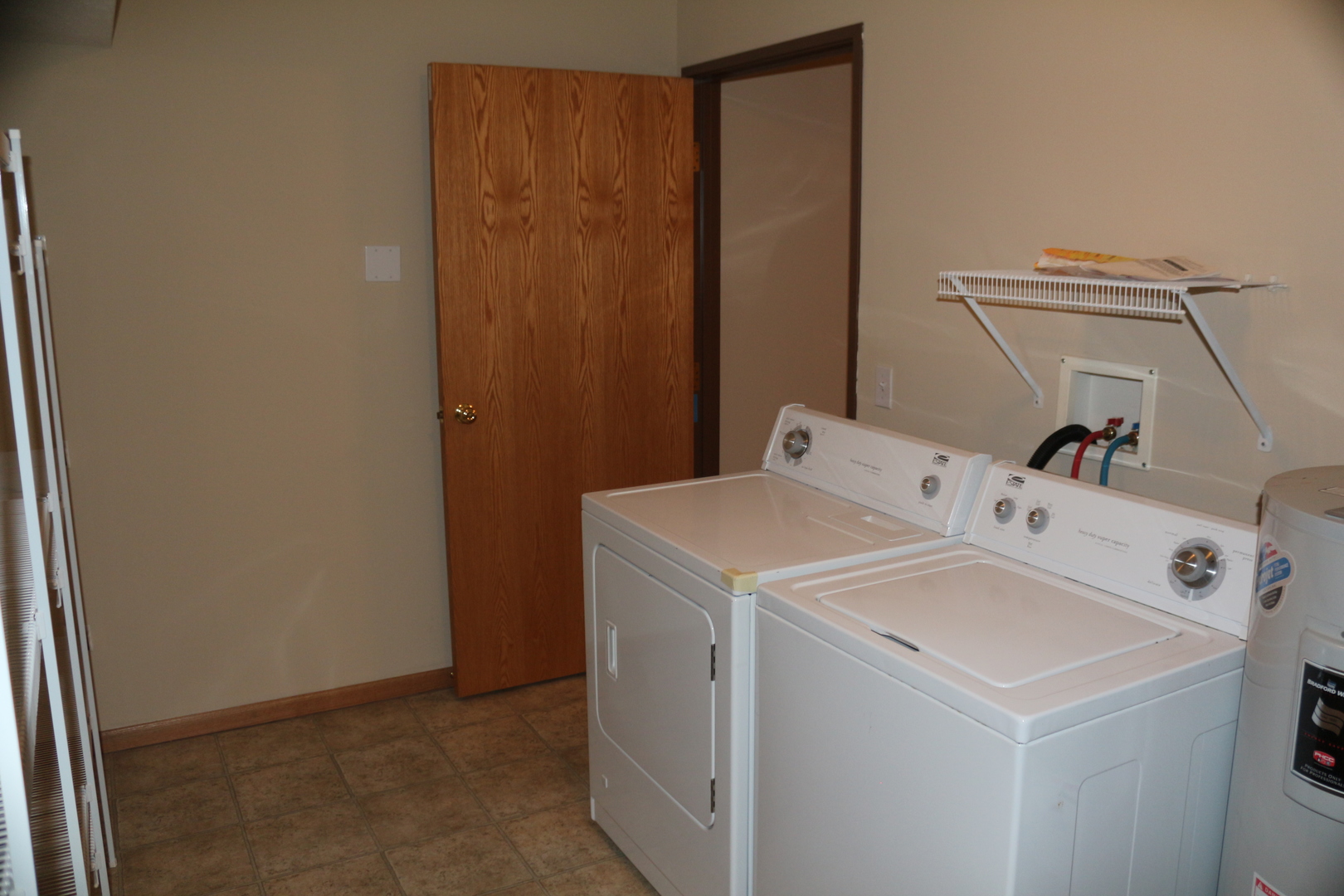 174 Penny Lane Sycamore, IL 60178 - Photo 5 of 8