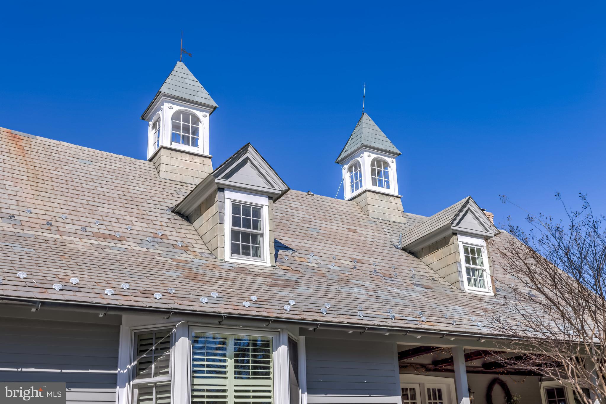 These cupola's are an iconic site for Ruxton