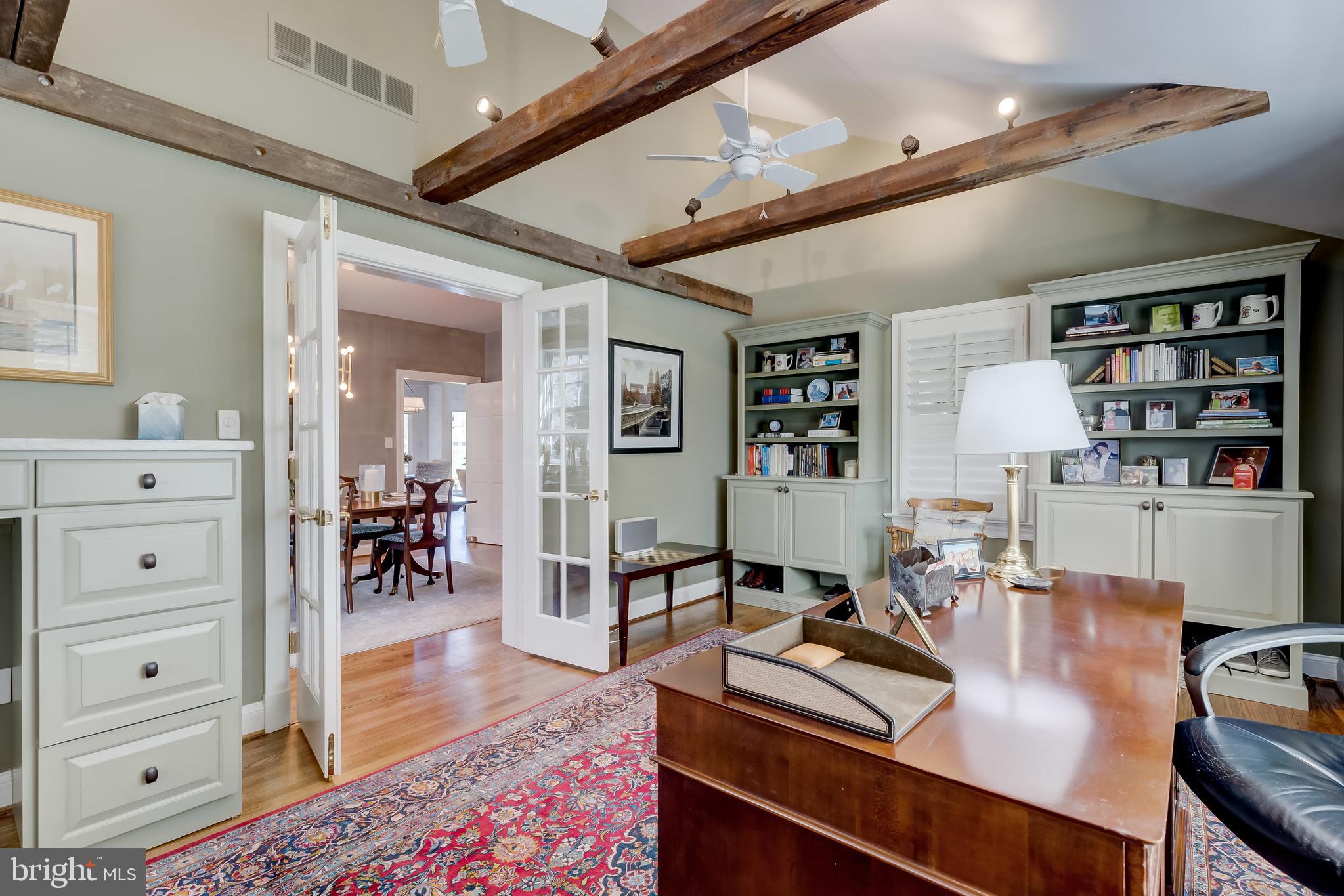7305 Brightside Road Baltimore, MD 21212 - Photo 24 of 96 Built-in cabinets and stand up desk