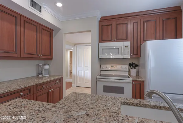$460,000 | 1175 St Andrews Drive, Unit 206, Pinehurst, NC 28374