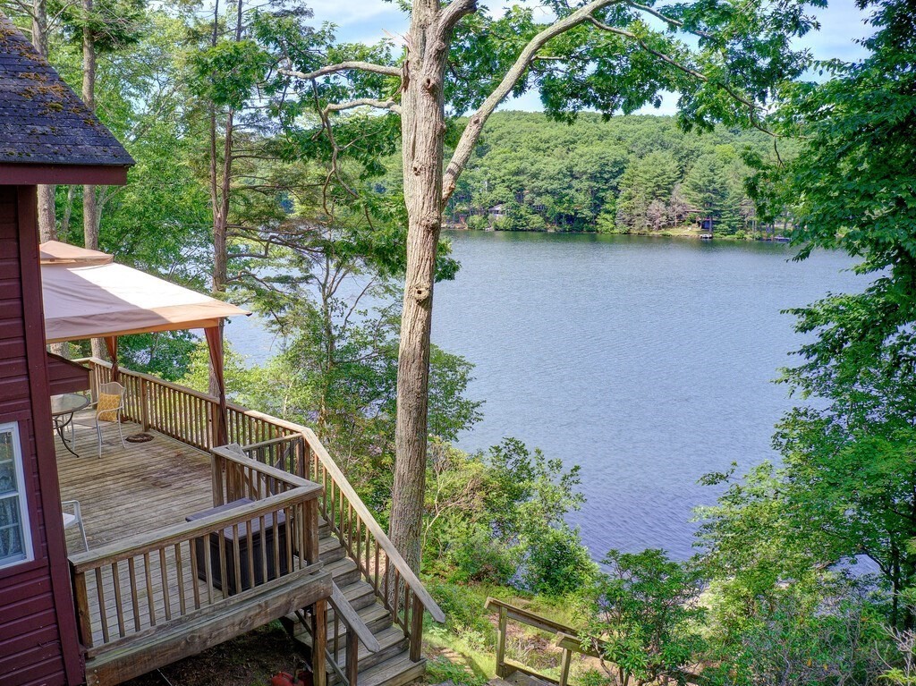 53 Bennetts Road Sturbridge, MA 01566 - Photo 4 of 42