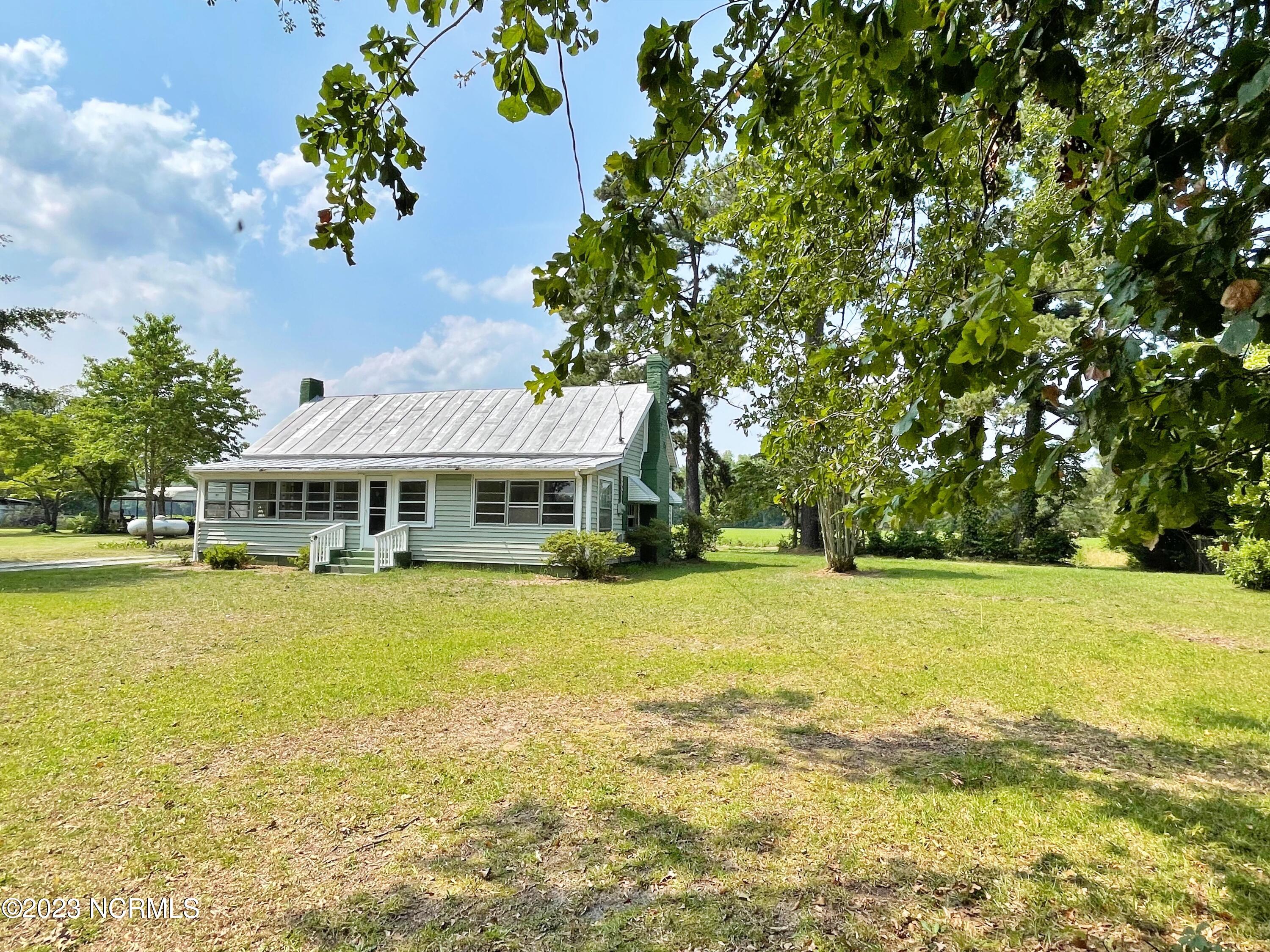925 Willis Neck Road Vanceboro, NC 28586 - Photo 27 of 27 FARMHOUSE