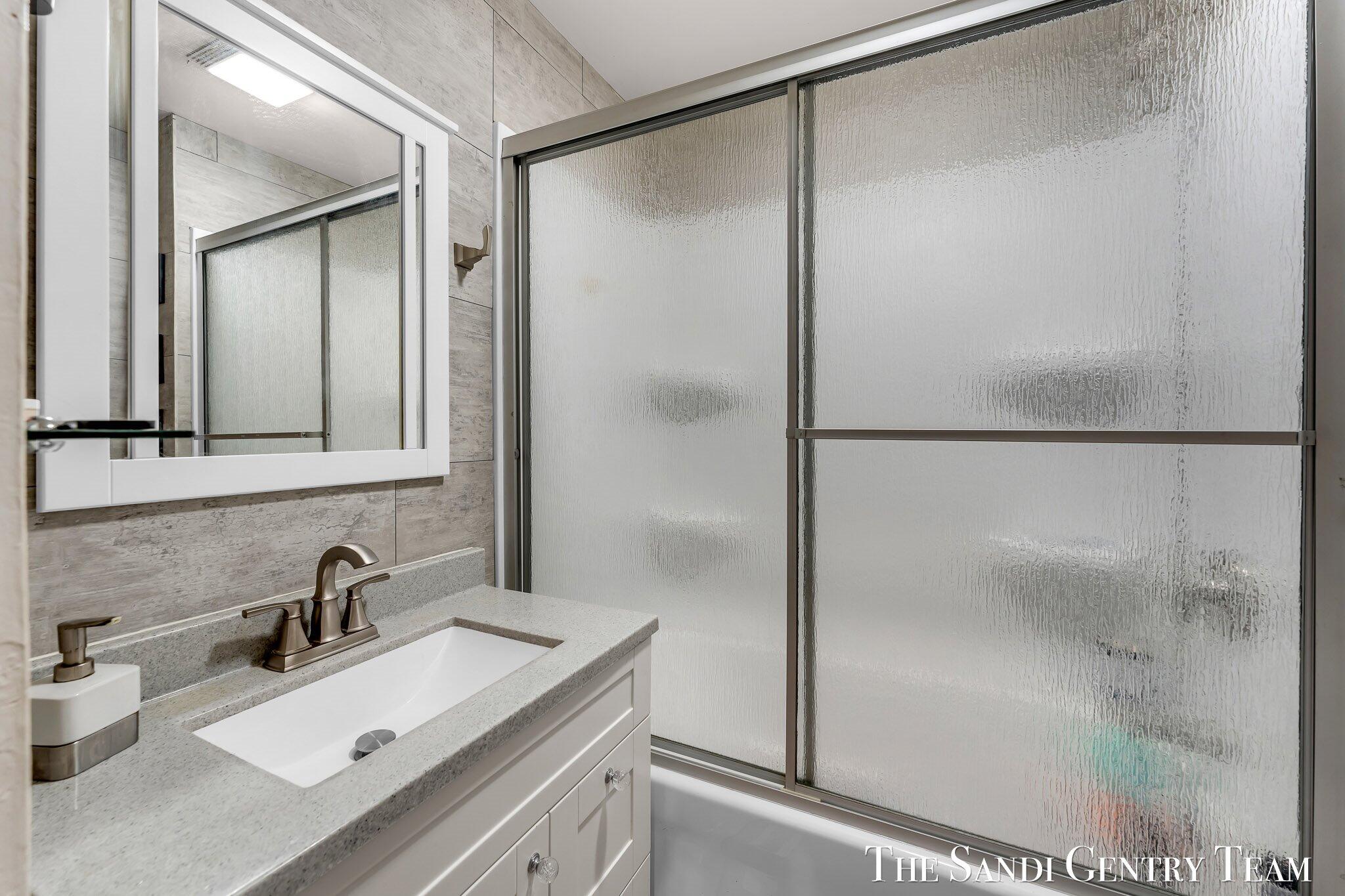 2344 Russell Road Muskegon, MI 49445 - Photo 20 of 33 19-KYL00495