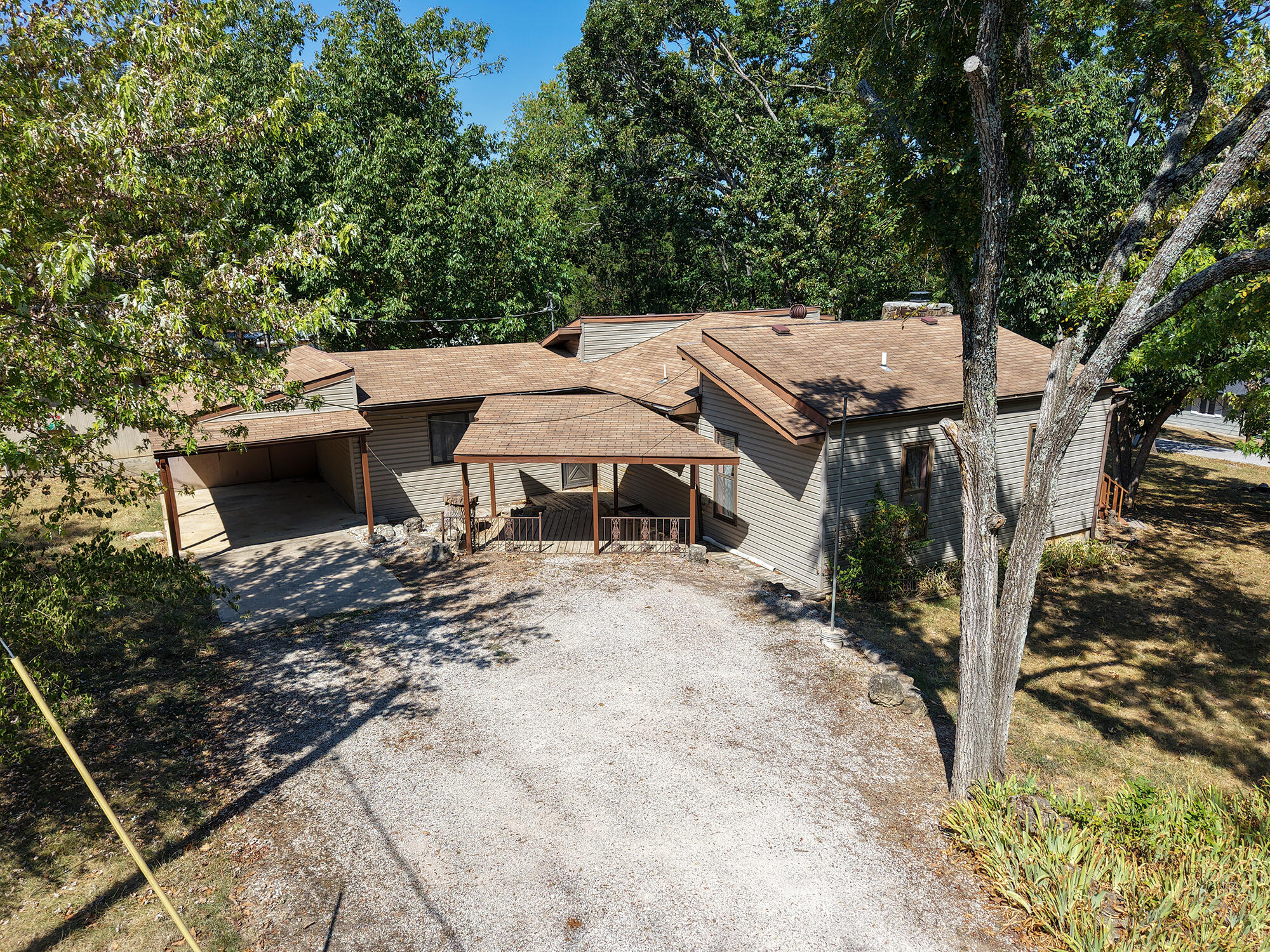439 Driftwood Lane Reeds Spring, MO 65737 - Photo 2 of 34 Driftwood Front Drone