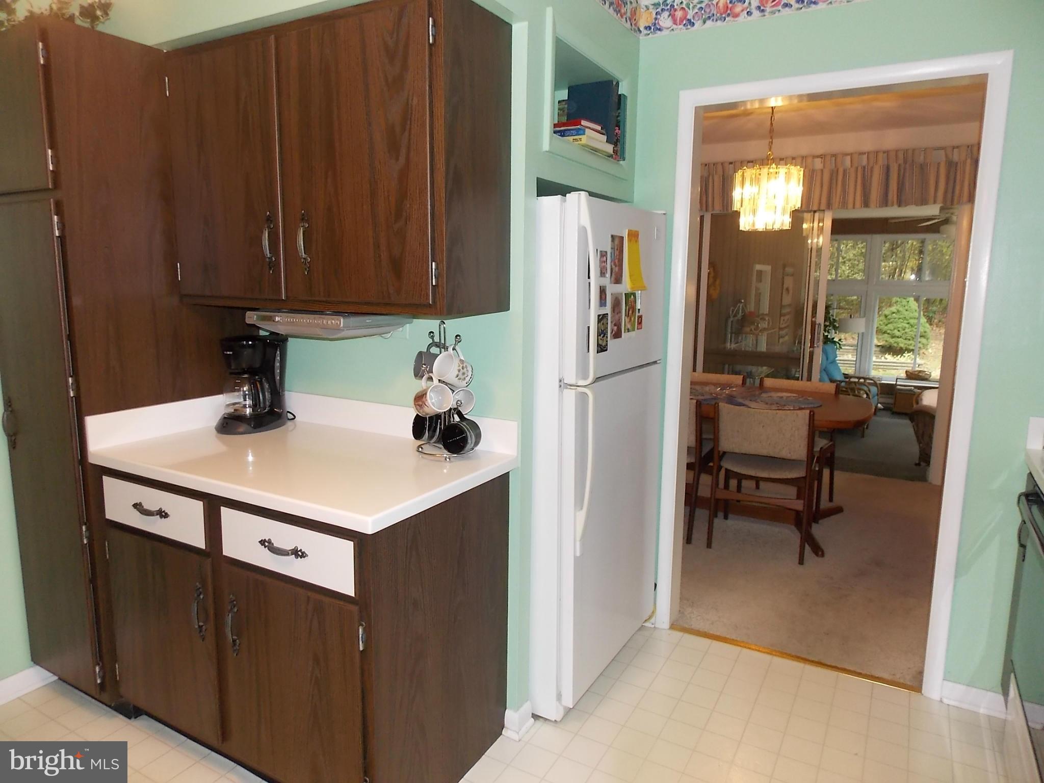 916 Greenfield Road Joppa, MD 21085 - Photo 18 of 30 Kitchen