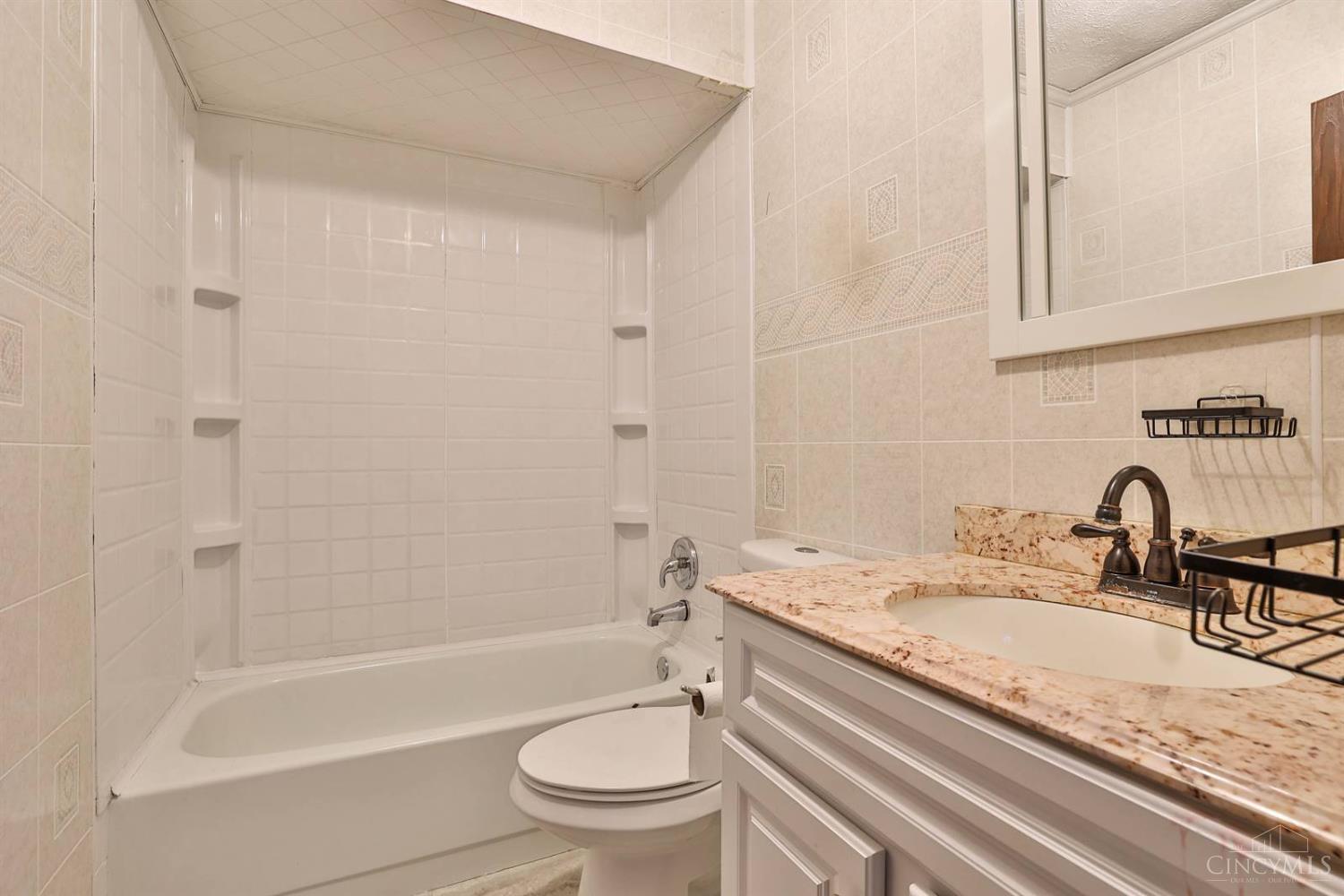 8309 Cox Road West Chester, OH 45069 - Photo 21 of 34 Gallery Image 21