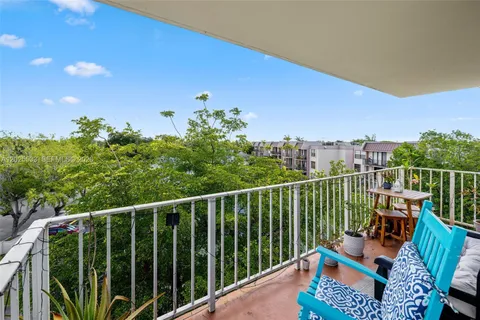 $329,000 | 13120 Southwest 92nd Avenue, Unit B505, Miami, FL 33176