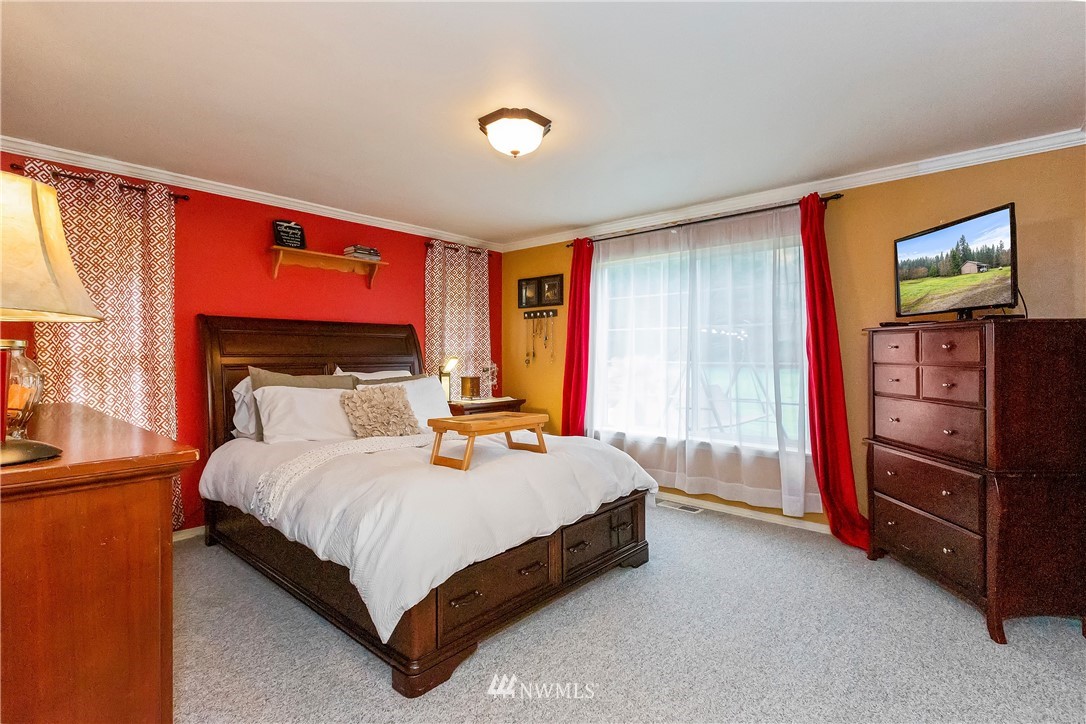 8017 Banner Road Southeast Port Orchard, WA 98367 - Photo 13 of 30 Gallery Image 13