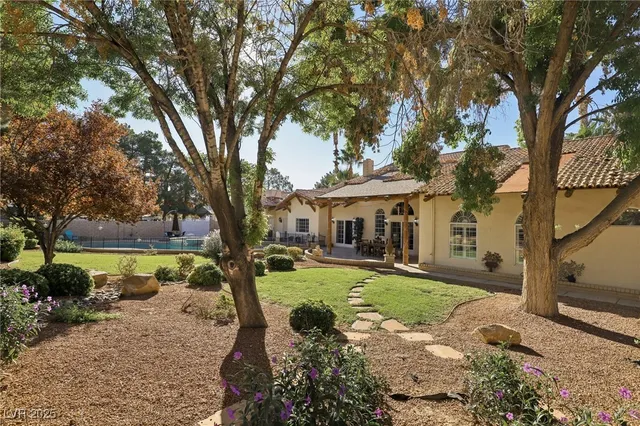 $5,400,000 | 6600 Via Provenza Avenue, Las Vegas, NV 89131