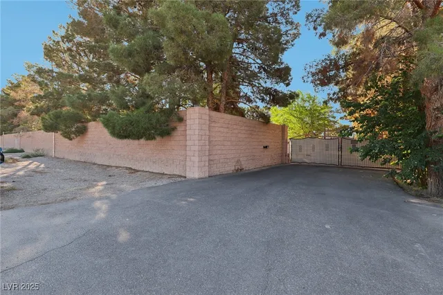 $5,400,000 | 6600 Via Provenza Avenue, Las Vegas, NV 89131