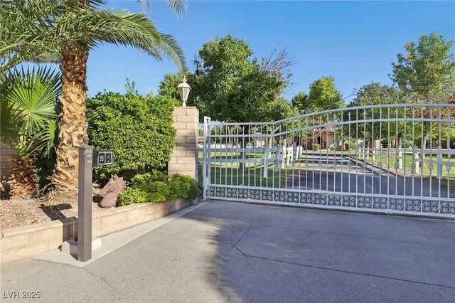 $5,400,000 | 6600 Via Provenza Avenue, Las Vegas, NV 89131