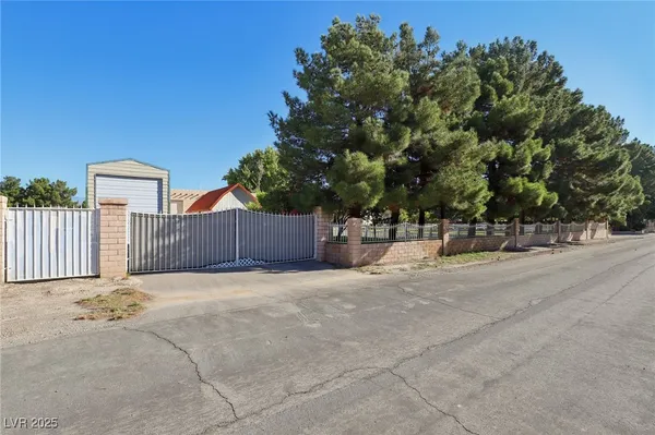 $4,900,000 | 6600 Via Provenza Avenue, Las Vegas, NV 89131