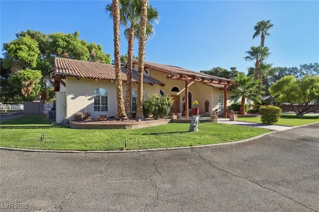 $5,400,000 | 6600 Via Provenza Avenue, Las Vegas, NV 89131
