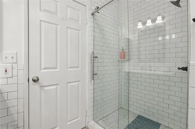 $5,400,000 | 6600 Via Provenza Avenue, Las Vegas, NV 89131