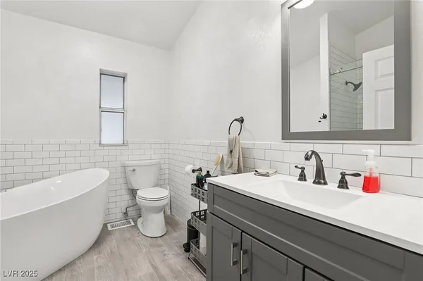 $4,900,000 | 6600 Via Provenza Avenue, Las Vegas, NV 89131
