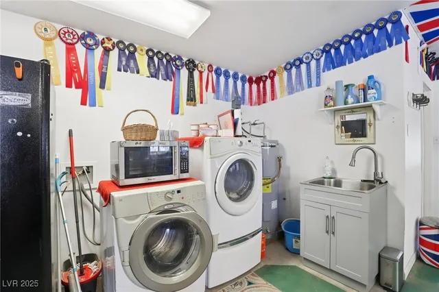 $5,400,000 | 6600 Via Provenza Avenue, Las Vegas, NV 89131