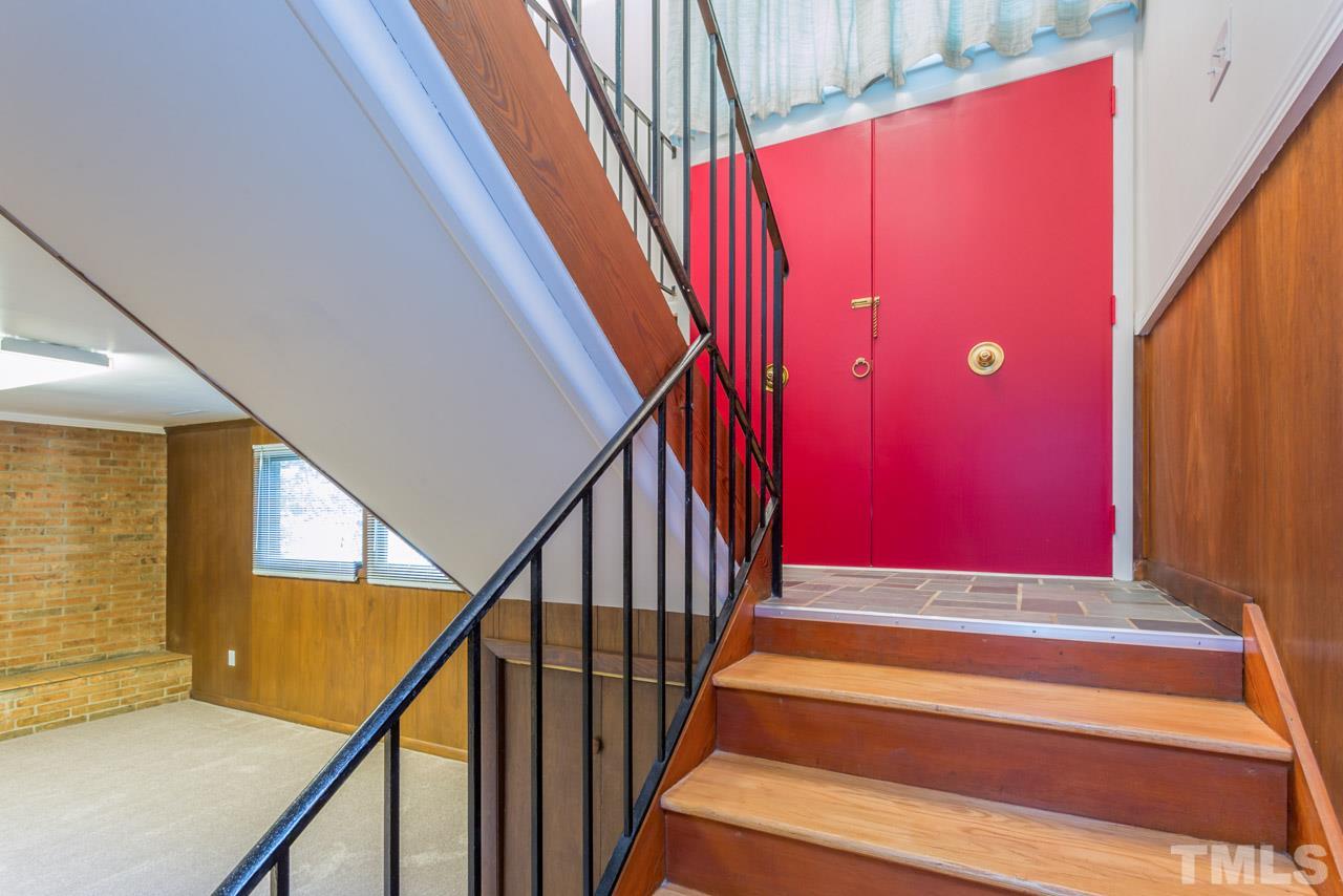 3900 Donna Road Raleigh, NC 27604 - Photo 3 of 25 a view of entryway