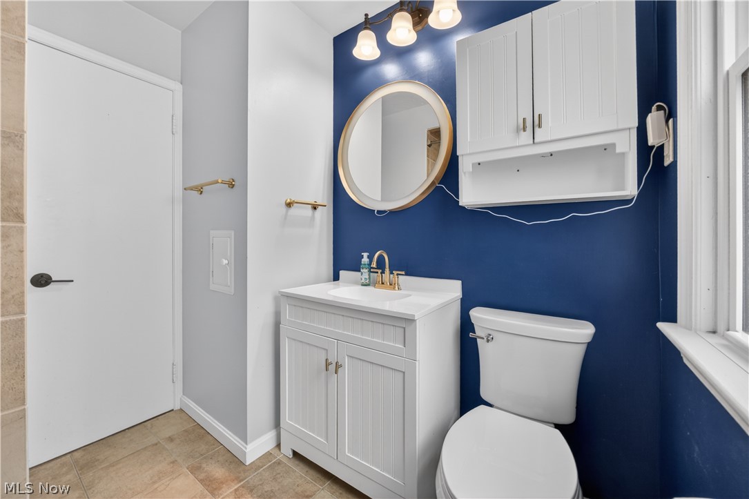 4186 Lambert Road South Euclid, OH 44121 - Photo 22 of 36 The full Bathroom on the first floor