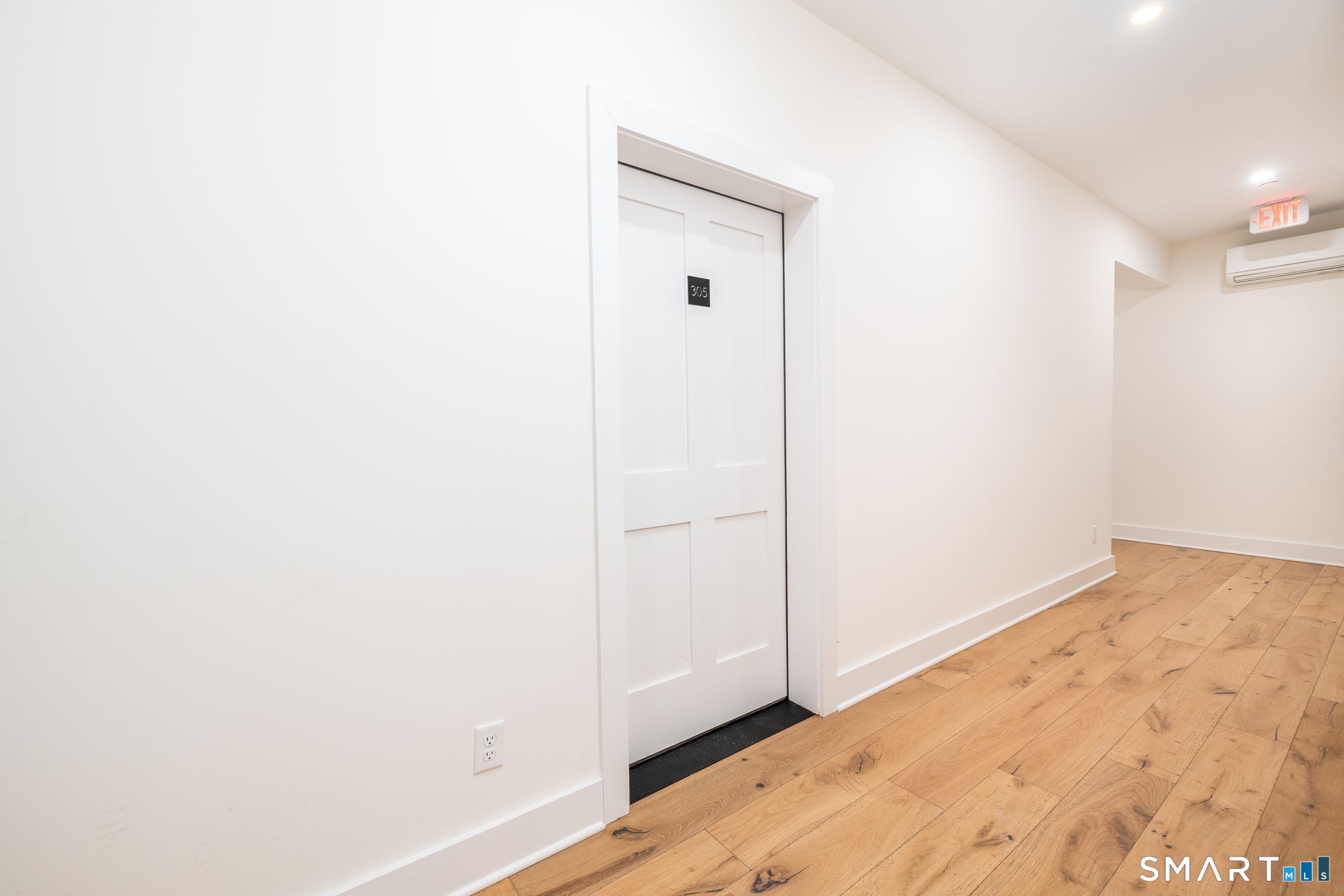 185 Main Street, Unit 305 East Lyme, CT 06357 - Photo 30 of 40
