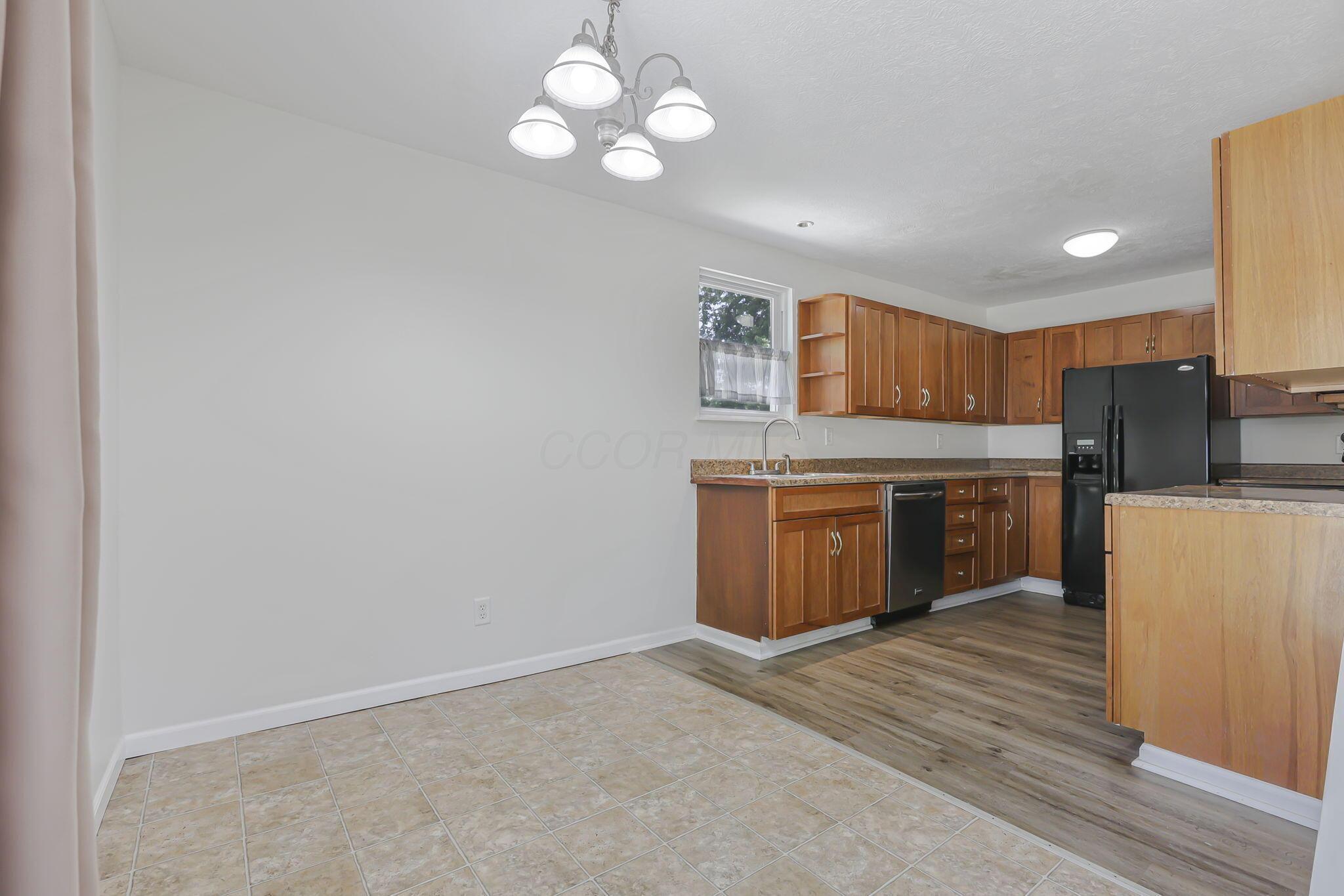 8055 Lock Road Centerburg, OH 43011 - Photo 11 of 47