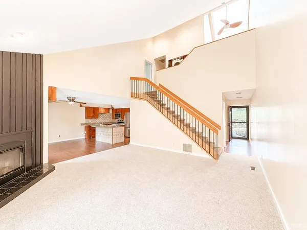 $243,000 | 9451 South Pointe Lasalles Drive, Unit 63, Bloomington, IN 47401