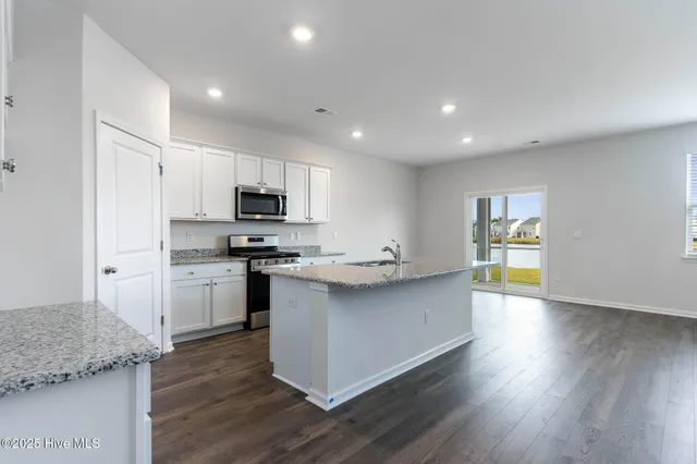 $396,999 | 1129 Sandy Hts Loop, Unit LOT 80, Navassa, NC 28451