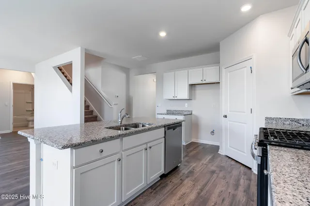 $396,999 | 1129 Sandy Hts Loop, Unit LOT 80, Navassa, NC 28451