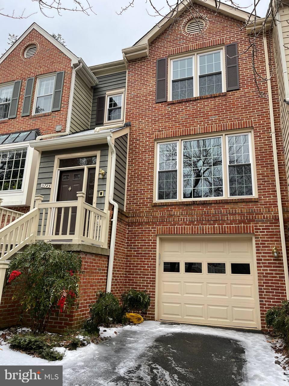 11723 Great Owl Circle Reston, VA 20194 - Photo 1 of 31 Gallery Image 1