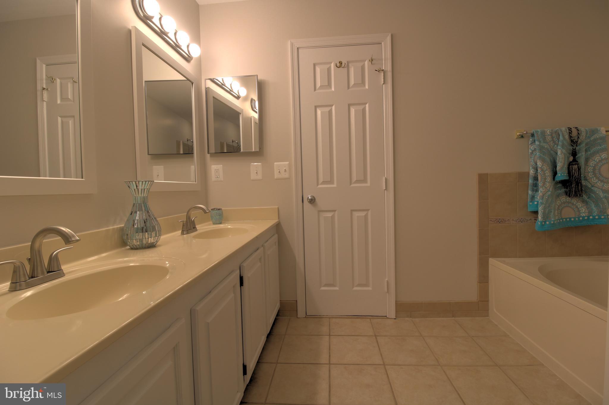 11723 Great Owl Circle Reston, VA 20194 - Photo 15 of 31 Gallery Image 15
