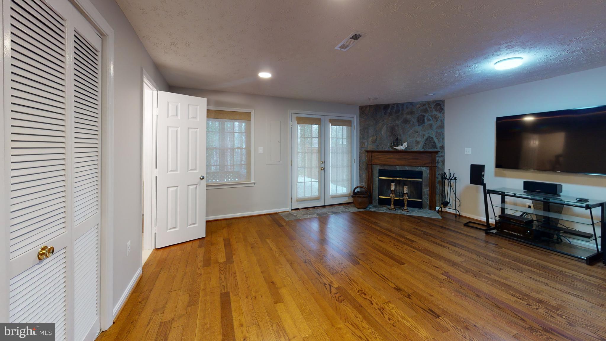 11723 Great Owl Circle Reston, VA 20194 - Photo 25 of 31 Gallery Image 25