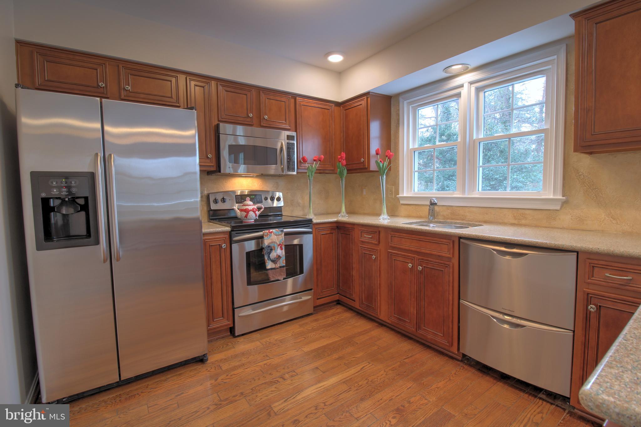 11723 Great Owl Circle Reston, VA 20194 - Photo 5 of 31 Gallery Image 5