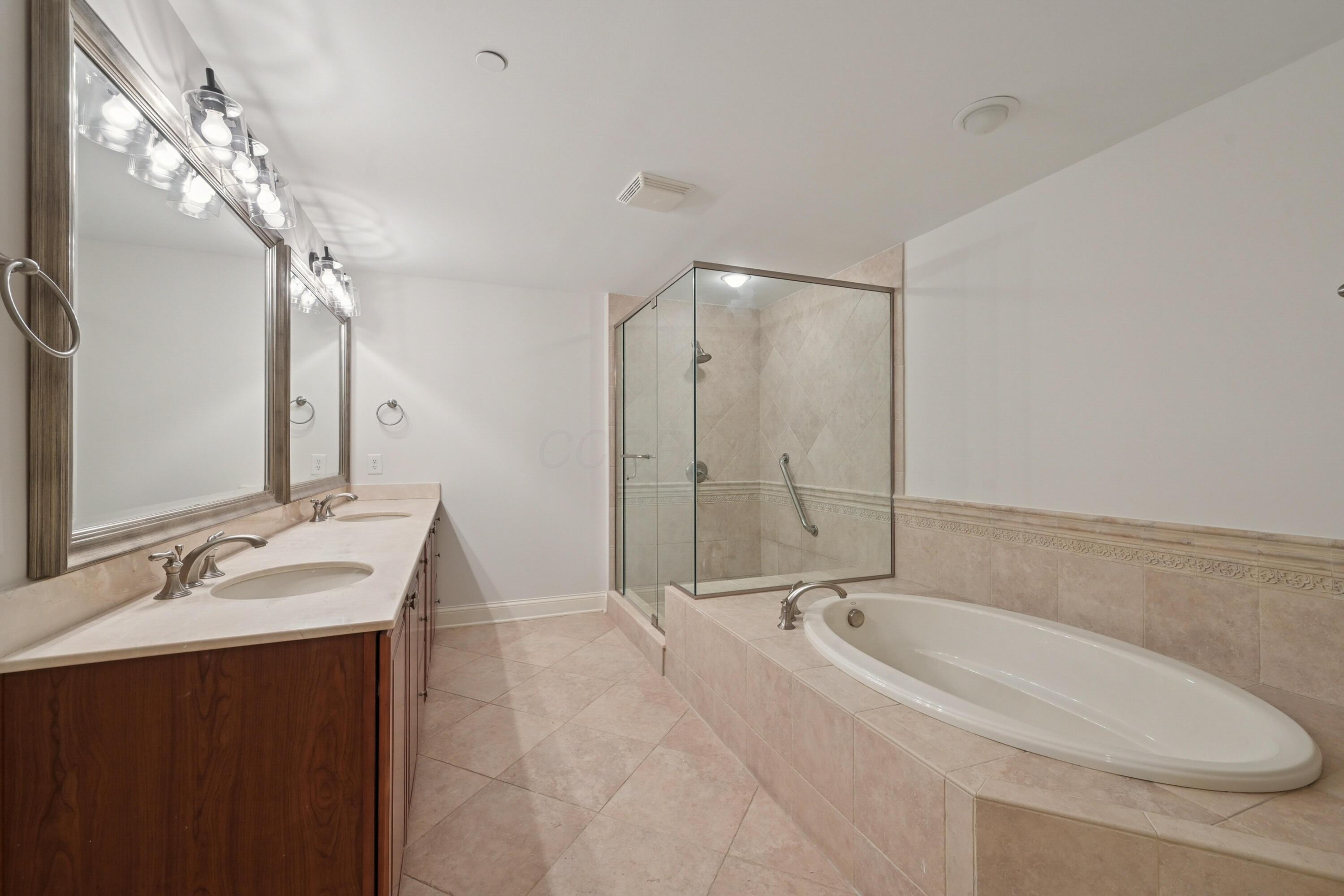 3175 Tremont Road, Unit 215 Columbus, OH 43221 - Photo 37 of 66 35-print-Tremont Rd-S2207-035