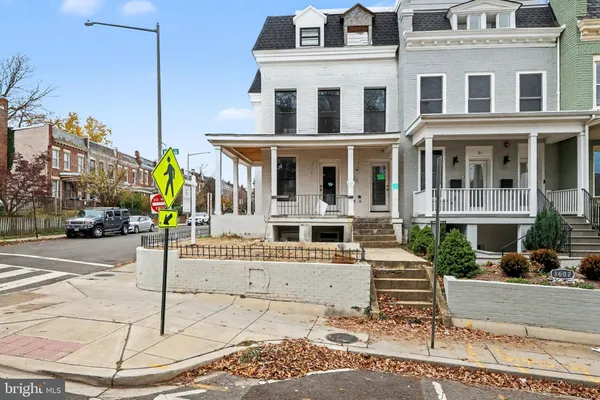 $1,200,000 | 3600 Park Place Northwest, Washington, DC 20010