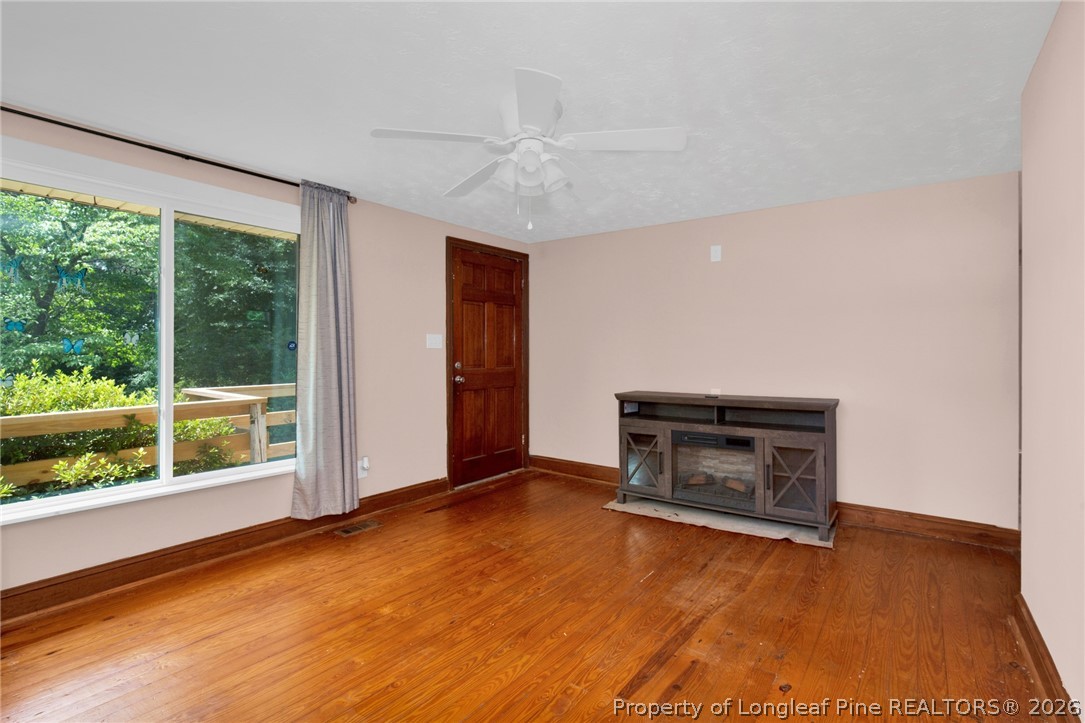 219 East Clinton Street Autryville, NC 28318 - Photo 6 of 41