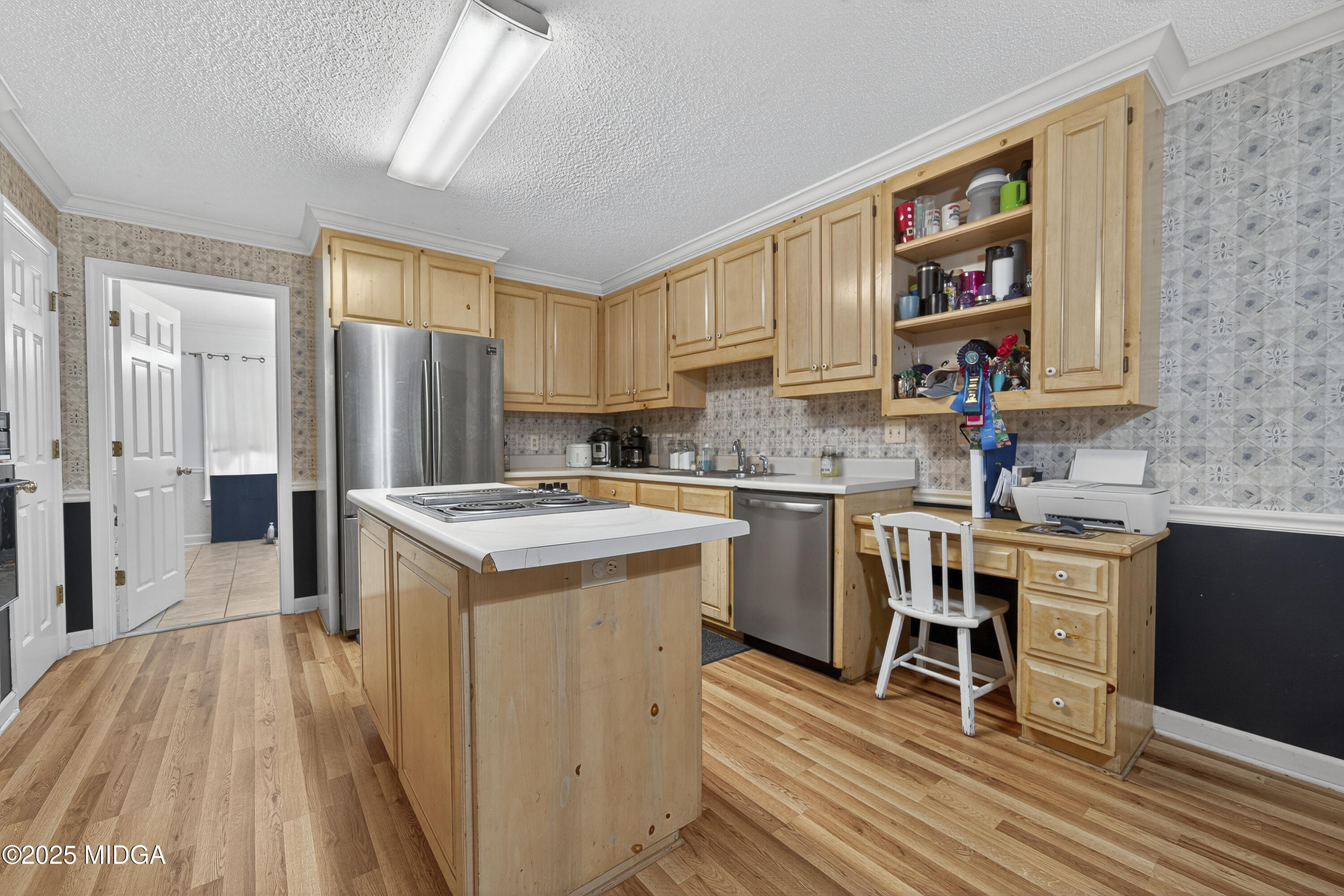 181 Rivoli Landing Macon, GA 31210 - Photo 15 of 37 a kitchen with a sink appliances and cabinets