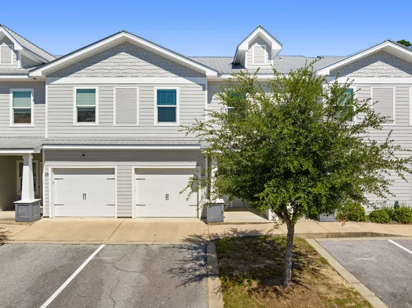 $1,750 | 222 North Sand Palm Road, Unit SAVANNAH, Freeport, FL 32439