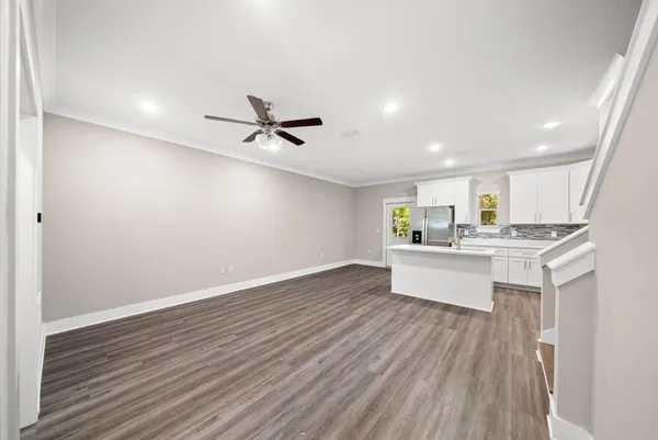 $1,750 | 222 North Sand Palm Road, Unit SAVANNAH, Freeport, FL 32439