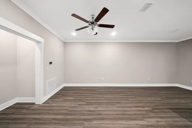 $1,750 | 222 North Sand Palm Road, Unit SAVANNAH, Freeport, FL 32439