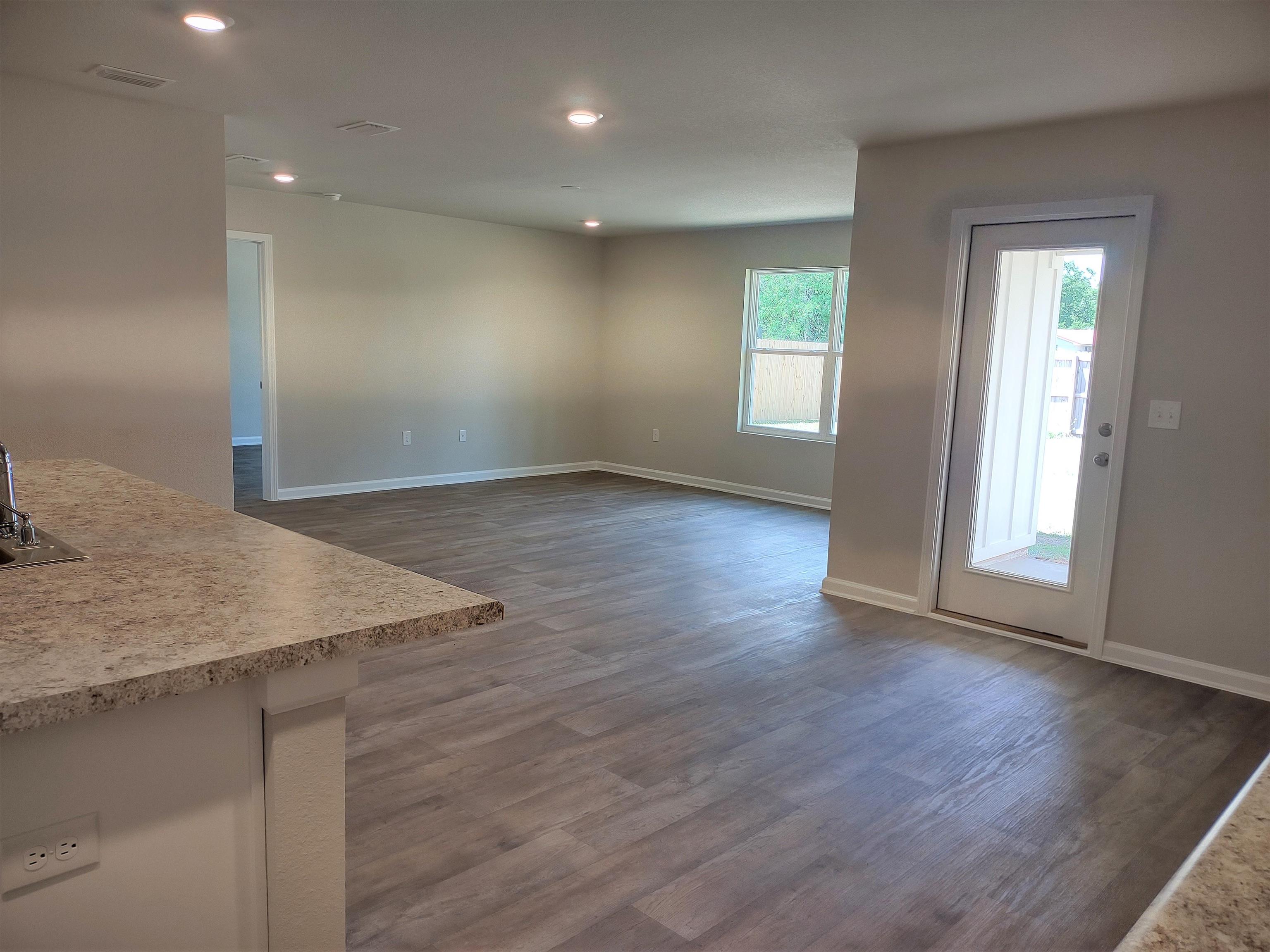 245 Burnston Way Foley, AL 36535 - Photo 3 of 6