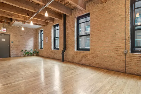 $5,396 | 14 North Peoria Street, Unit 5H, Chicago, IL 60607