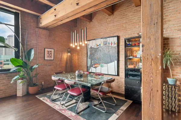 $5,396 | 14 North Peoria Street, Unit 5H, Chicago, IL 60607