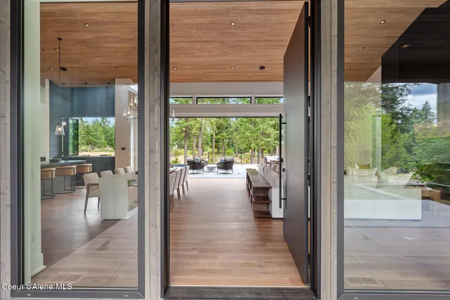 $9,395,000 | 2833 East Lower Pasture Road, Harrison, ID 83833