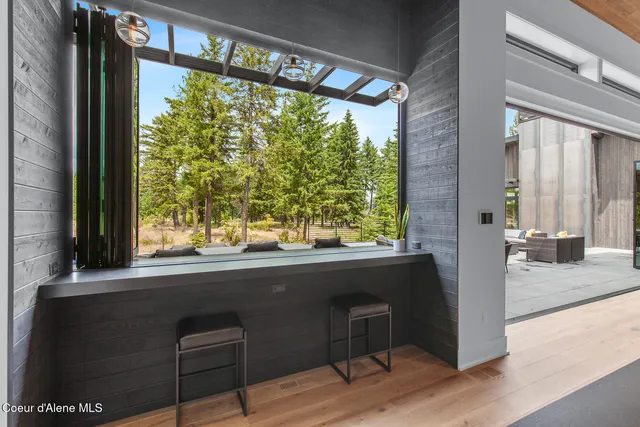 $9,395,000 | 2833 East Lower Pasture Road, Harrison, ID 83833